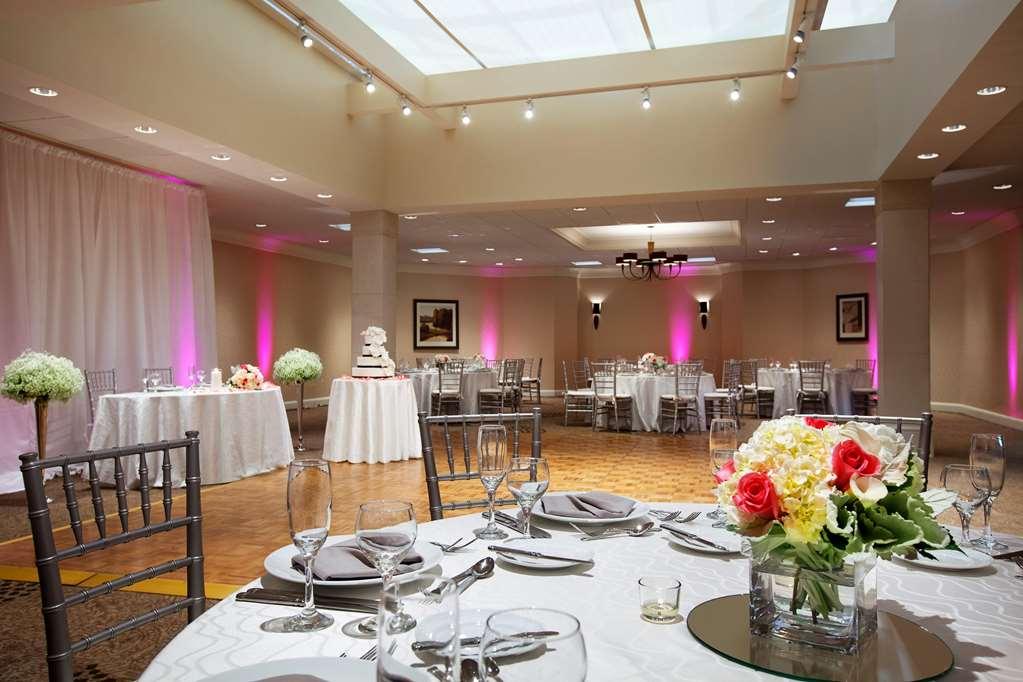 Doubletree By Hilton Hotel Boston - Bedford Glen 시설 사진