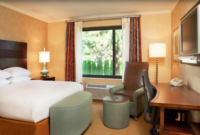 Doubletree By Hilton Hotel Boston - Bedford Glen 외부 사진
