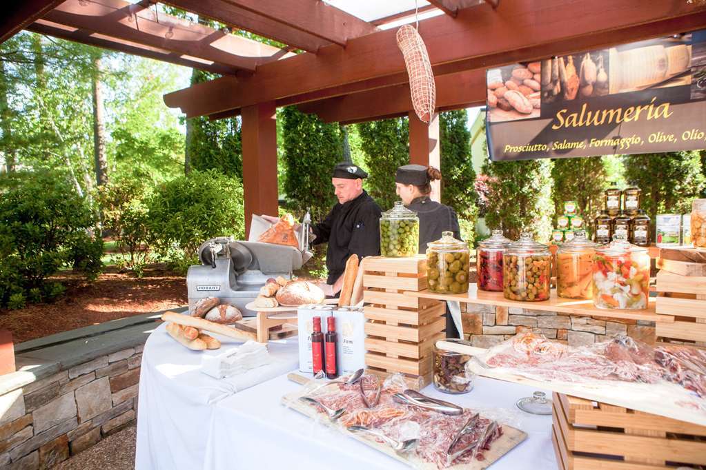 Doubletree By Hilton Hotel Boston - Bedford Glen 레스토랑 사진