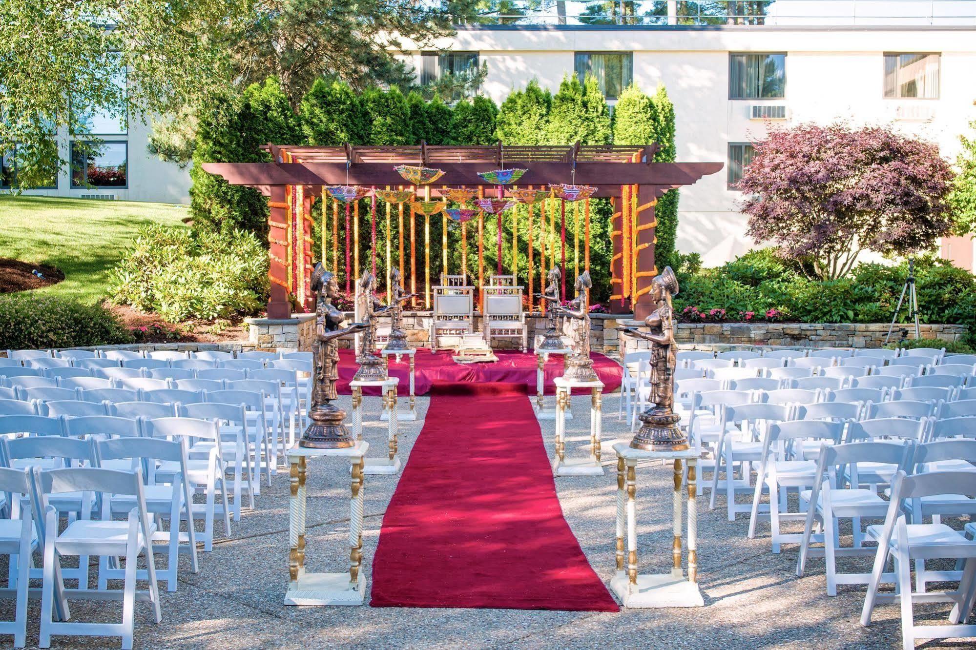 Doubletree By Hilton Hotel Boston - Bedford Glen 외부 사진
