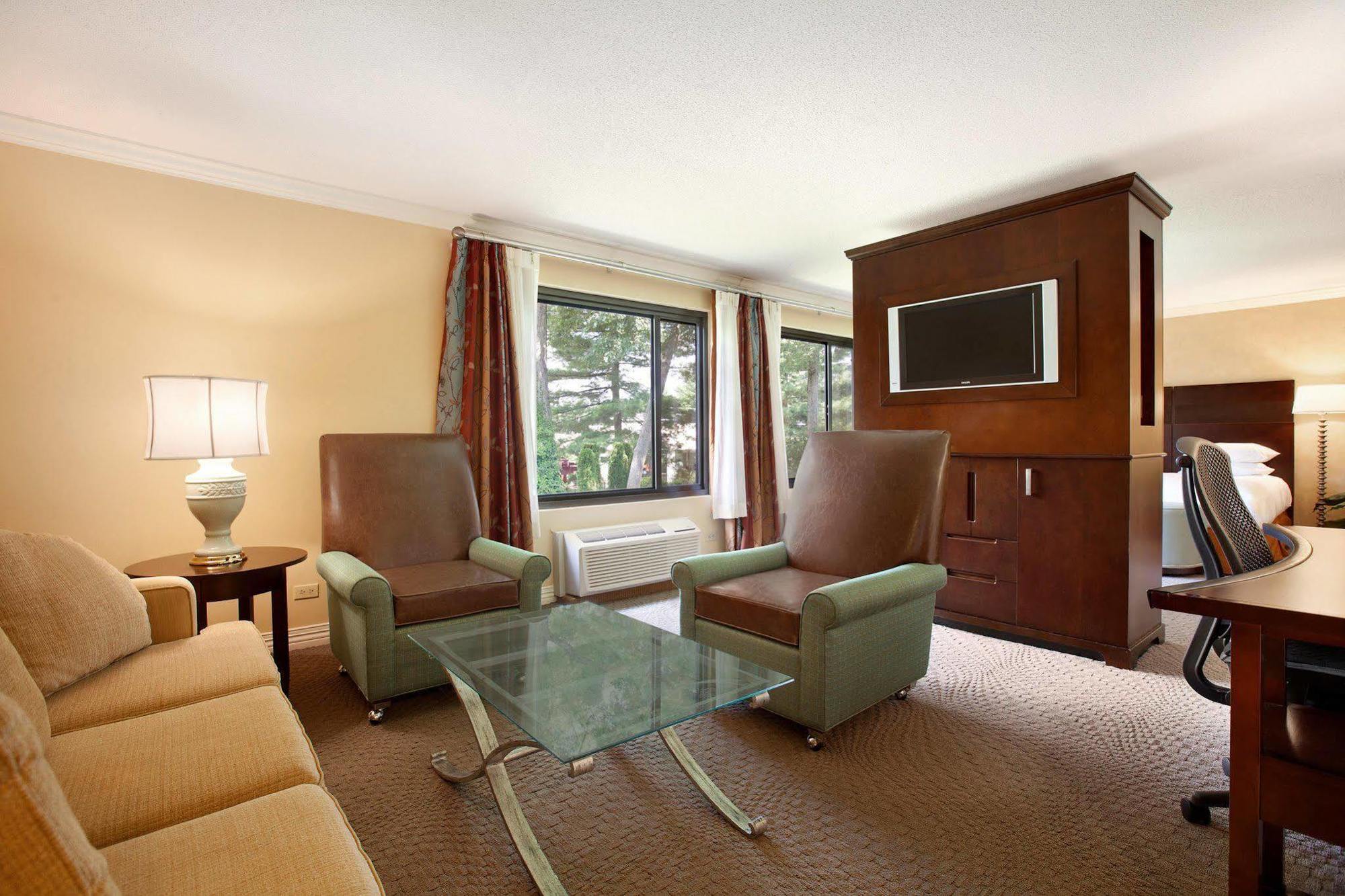 Doubletree By Hilton Hotel Boston - Bedford Glen 외부 사진
